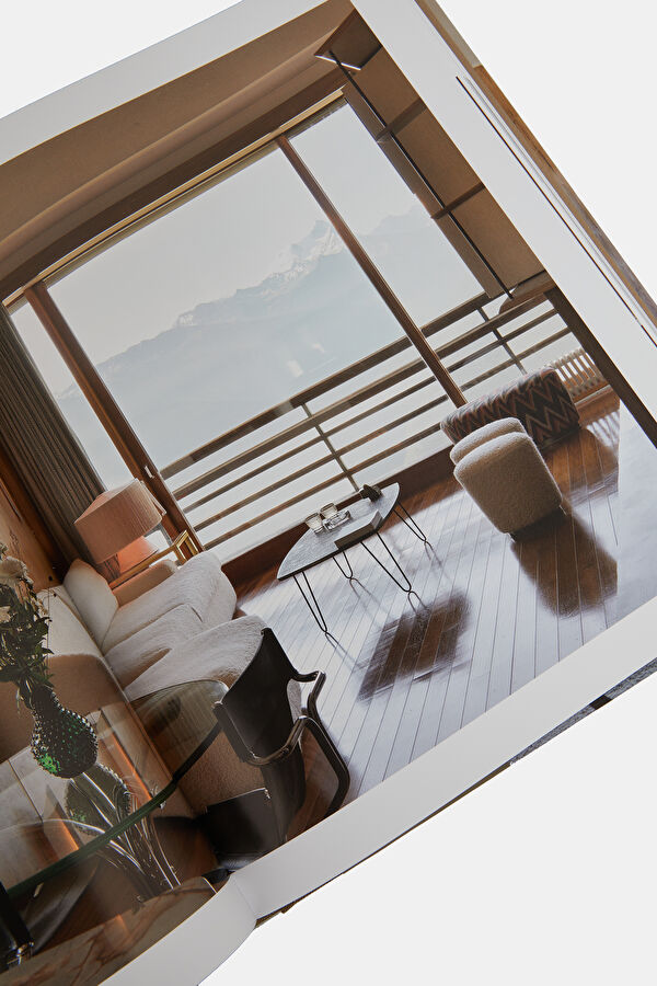 Exclusive Living in the Mountains 10