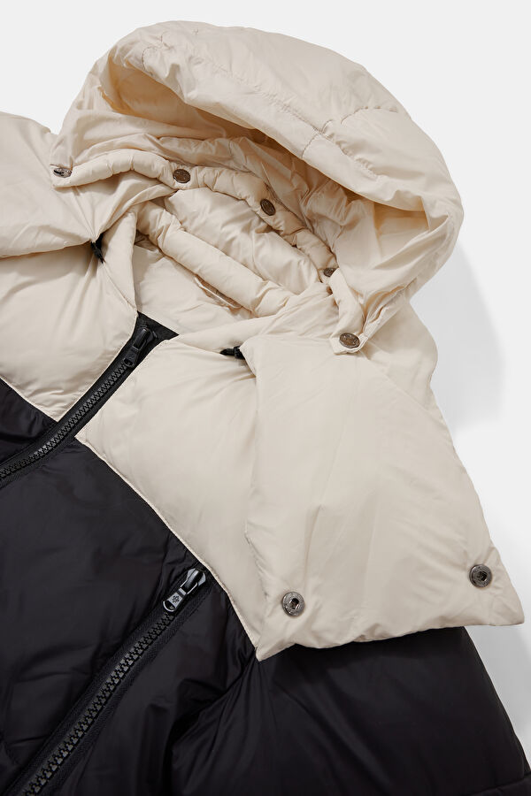 Hanna Black Women's Coat 3