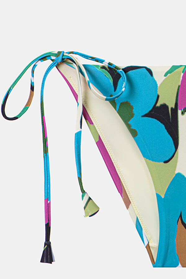 Multicolor Design Filled Bikini 5