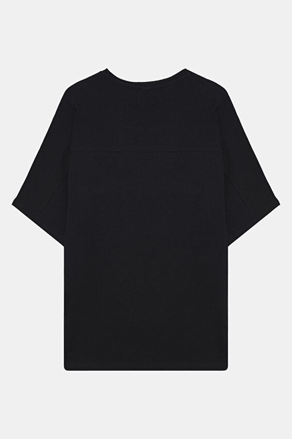Crew Neck Black T-Shirt 2