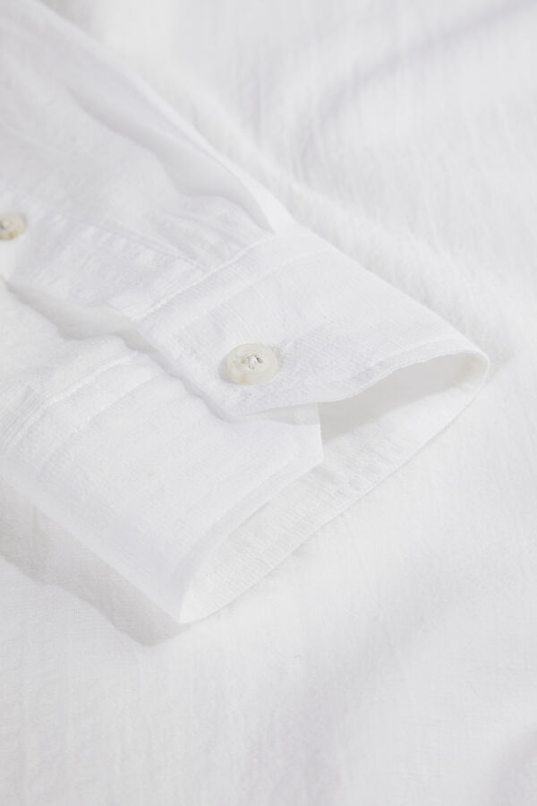 Relax Mold White Shirt 4