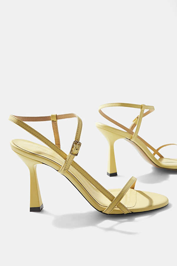 Yellow Shoe 4