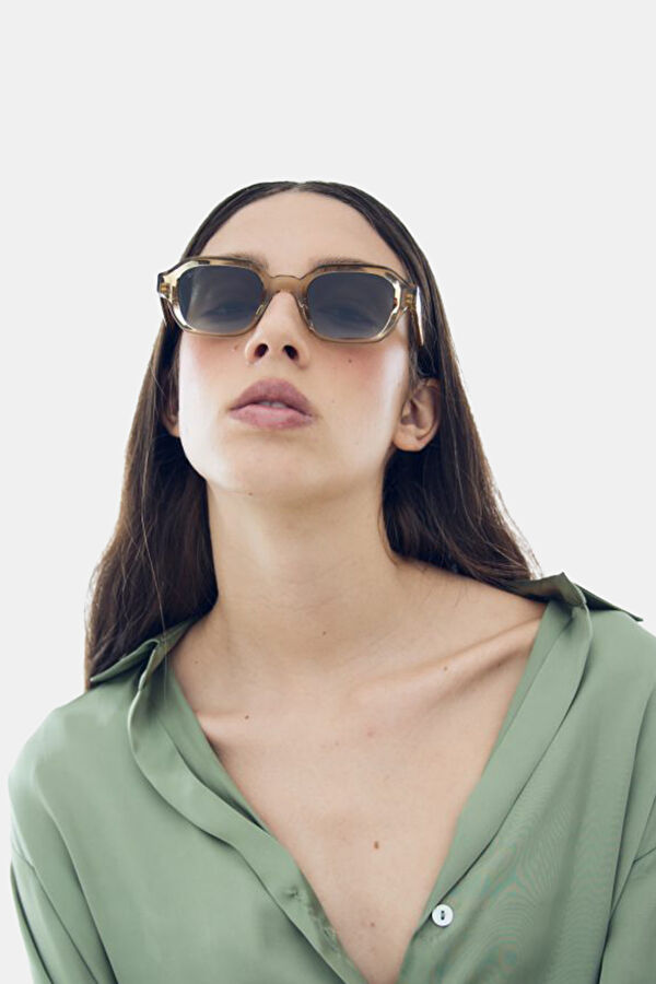 Caramel Glasses 4