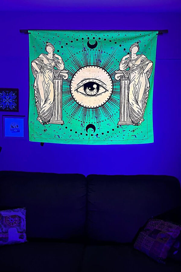 The Eye That Shines the Past 140 cm Neon Duvar Örtüsü