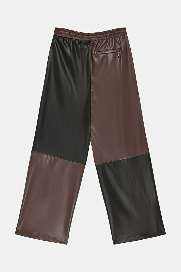 Coffee-colored, straight-leg women's trousers. 2