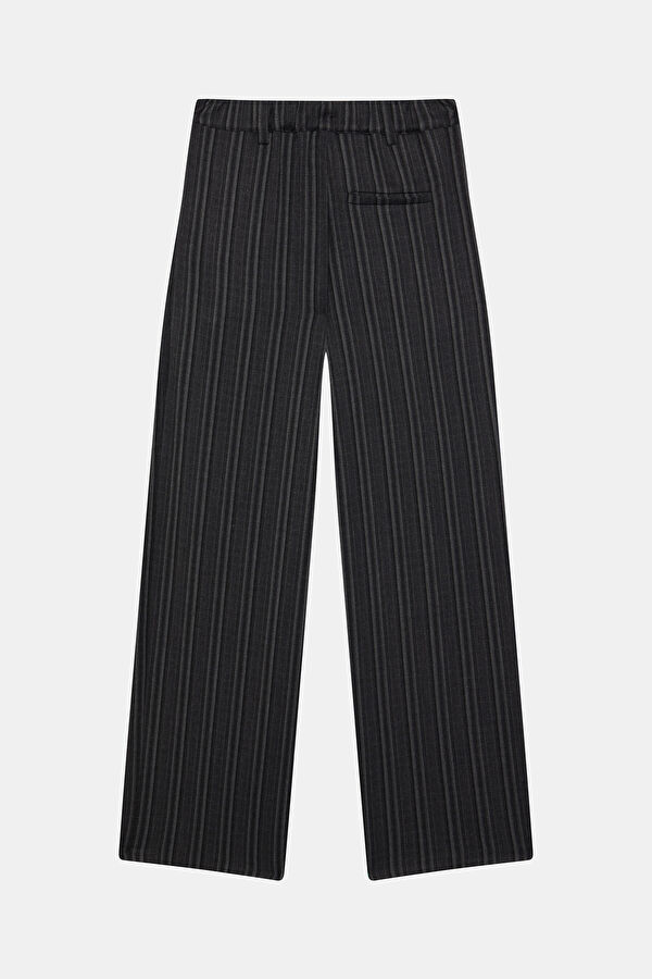 Coffee-colored, straight-leg women's trousers. 2