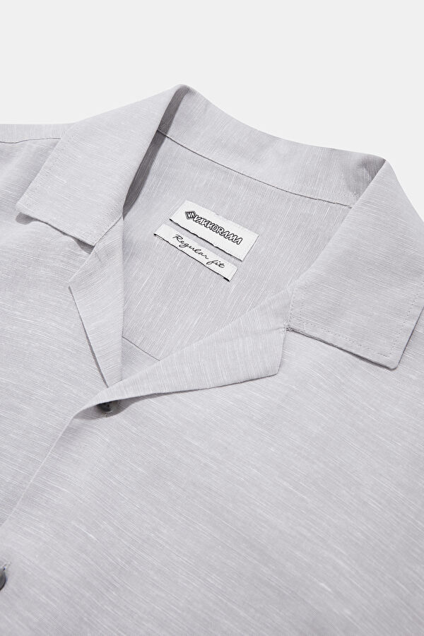 Light Grey Resort Collar Men's Shirt 3
