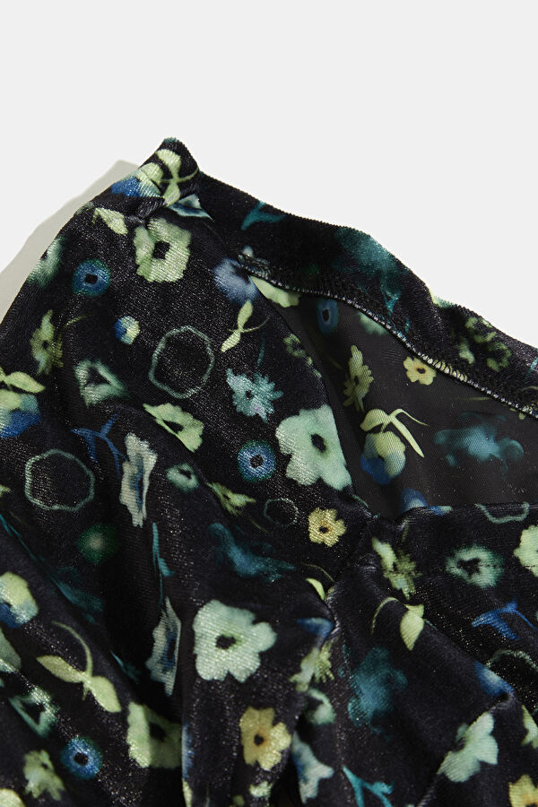 Colorful Floral Pattern Long-Sleeved Women's Blouse 3