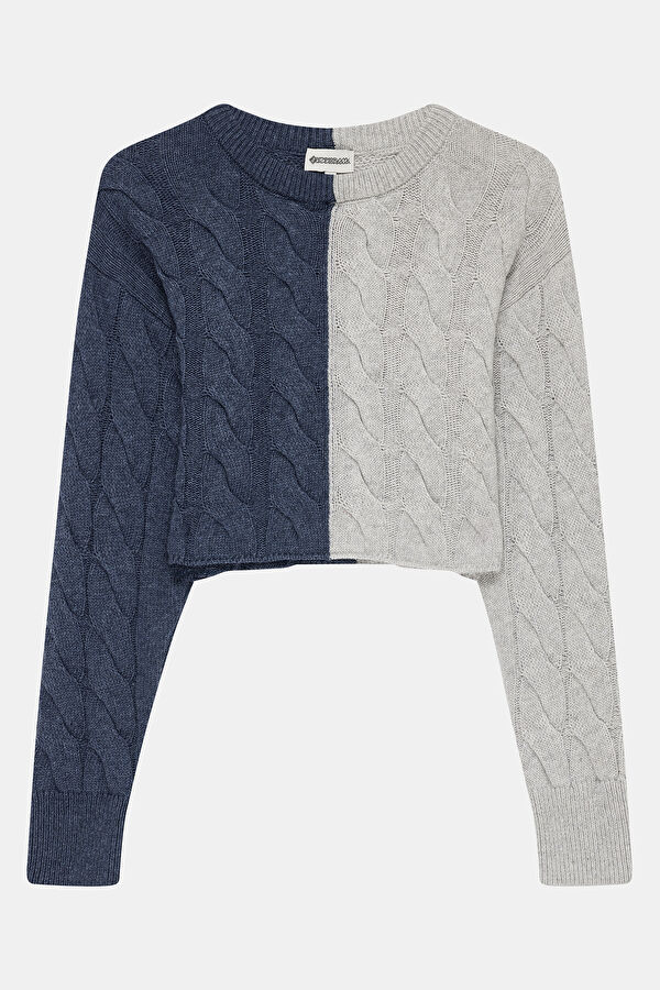 Colorful Knitted Pattern Women's Sweater