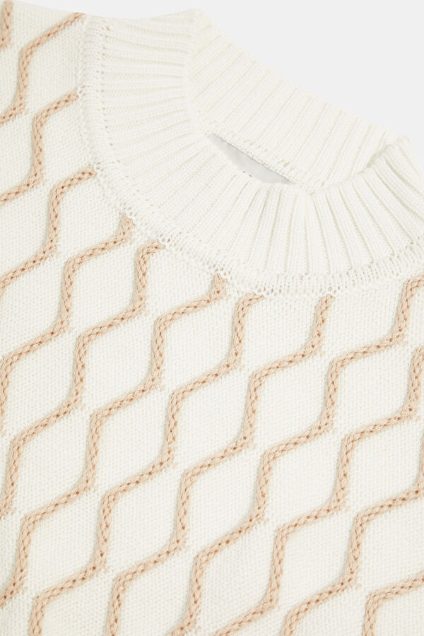Beige Knitted Pattern Women's Sweater 3