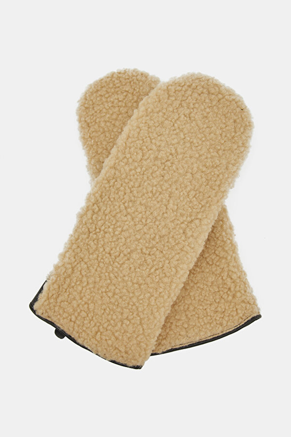 Cream Gloves 5