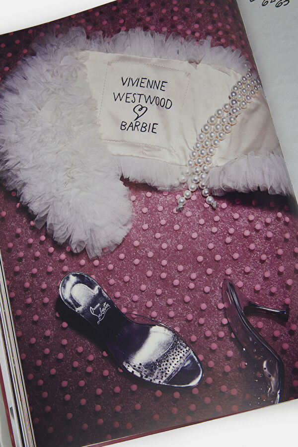 Barbie: The World Tour 12
