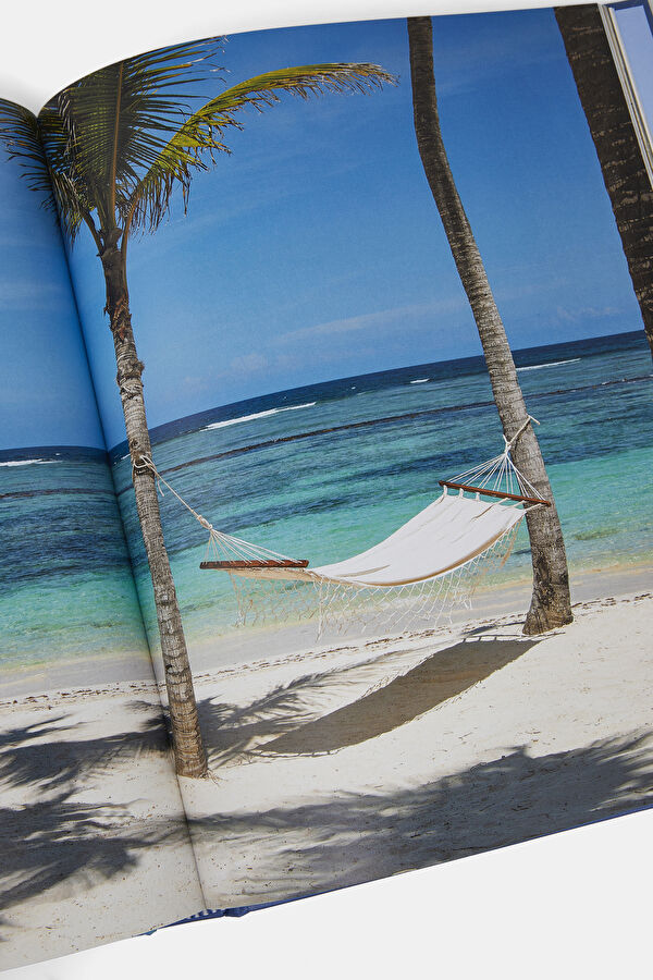 Tropical Living 11