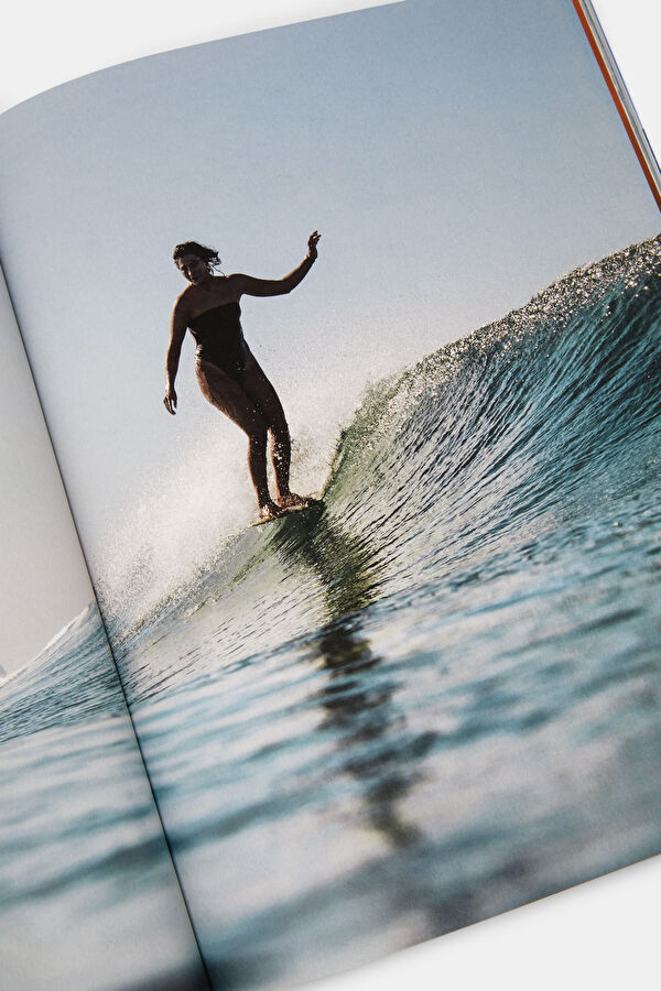 The Breitling Book Of Surfing 6