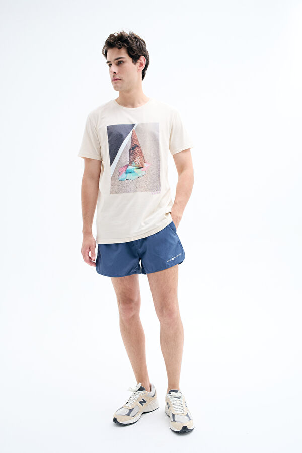 Relax Kalıp Beyaz Bisiklet Yaka Baskılı Erkek T-Shirt