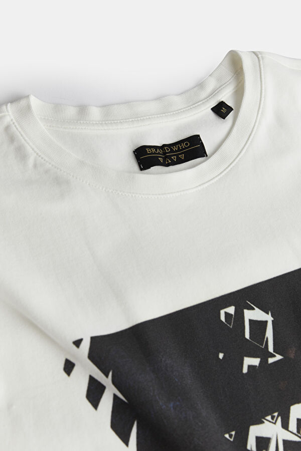 Relax Fit Off-White Crew Neck Printed Men's T-Shirt 5