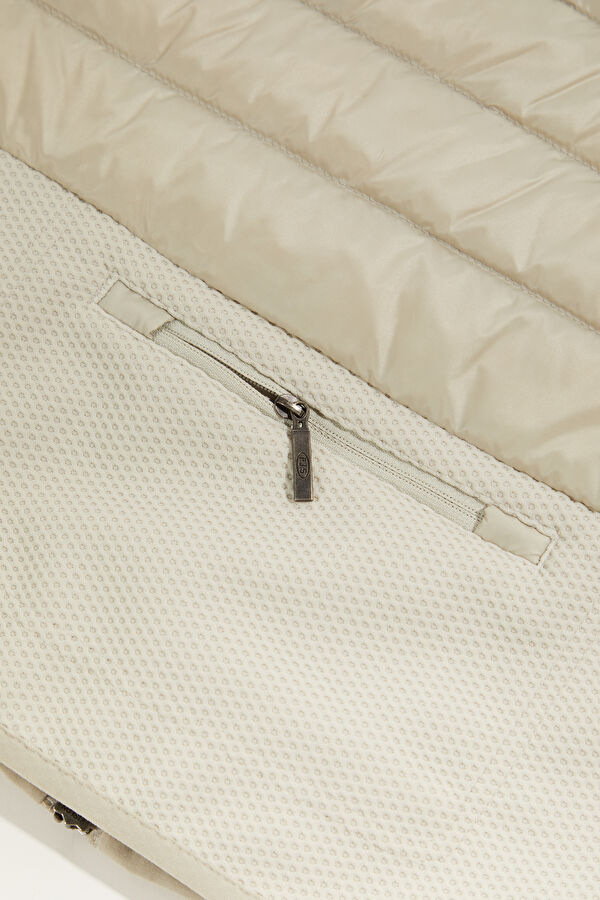Cream Vest 4