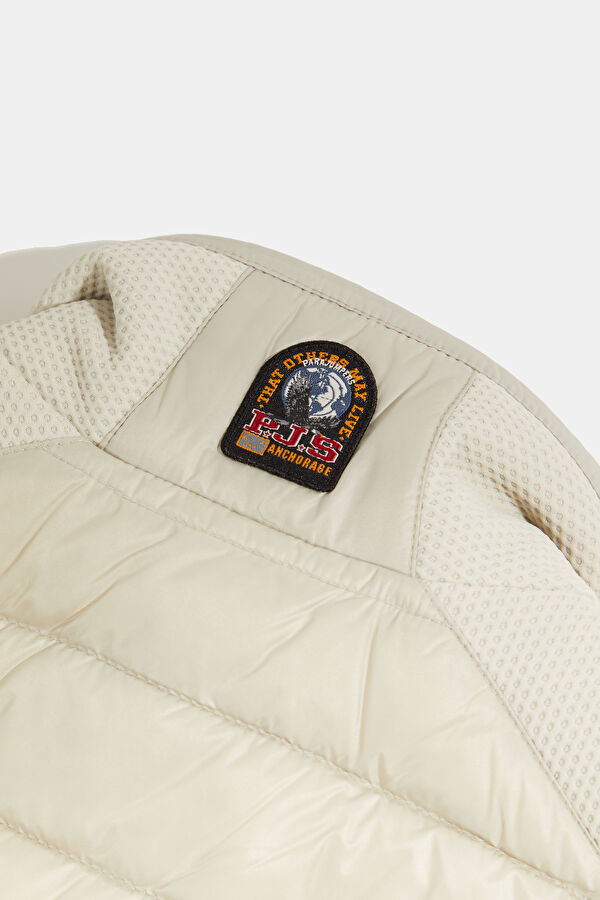 Cream Vest 5