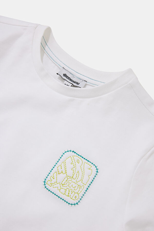 White Crew Neck T-Shirt 3