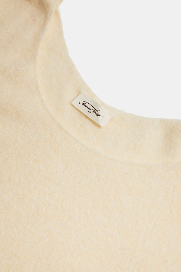 Cream Jersey 3