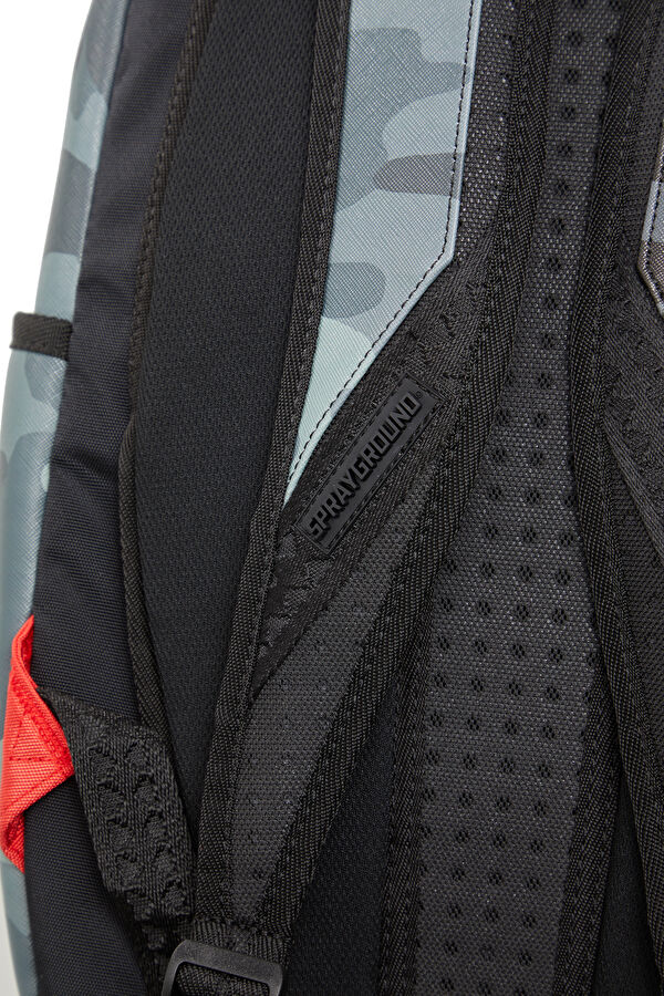 Split Up Camo Tear Backpack 4