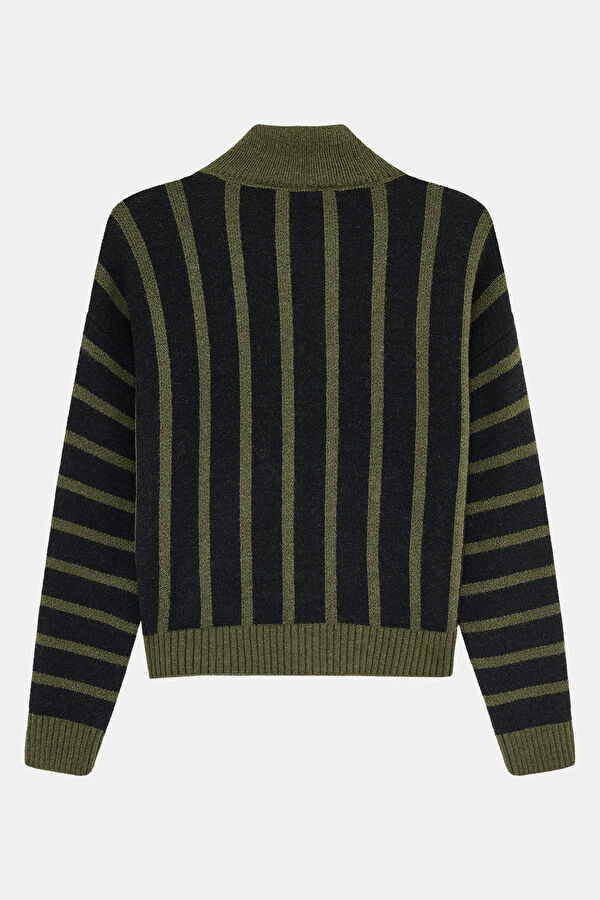Multicolored Plaid Knitted Women's Cardigan 2
