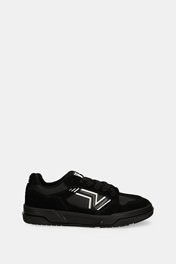 Upland Black Sports Shoes