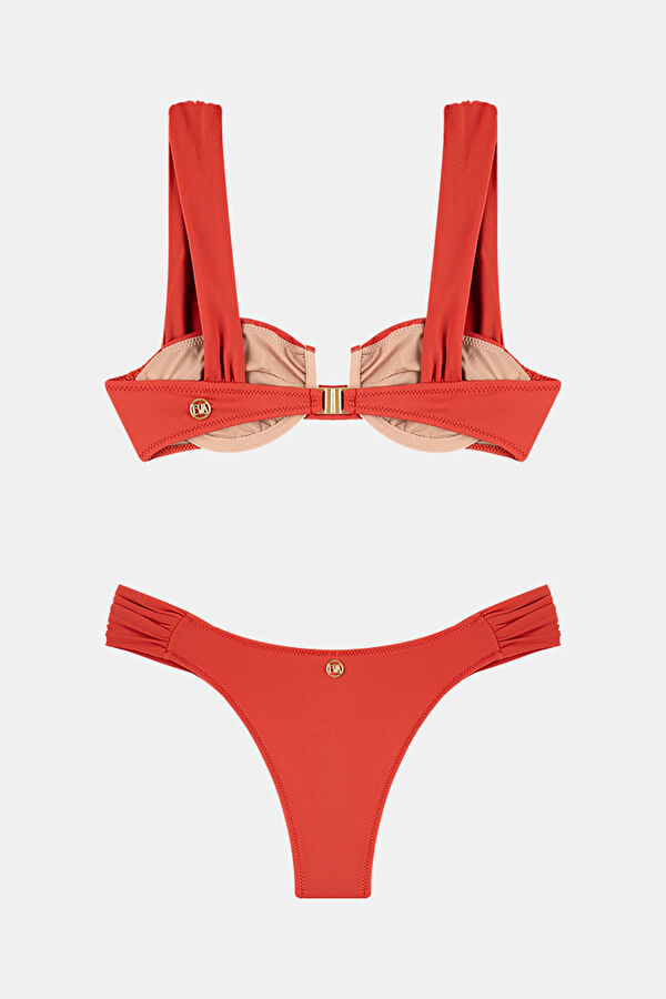 Rebecca Kiremit Bikini 2
