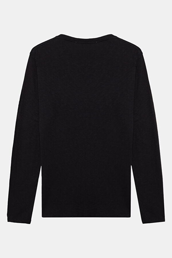 Black Crew Neck T-Shirt 2