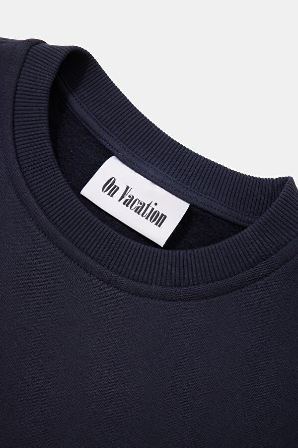 Navy Relaxed Fit Crew Neck Men's Sweatshirt 3