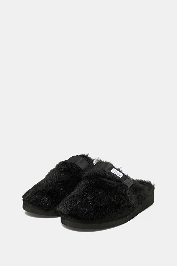 Black Slippers 2