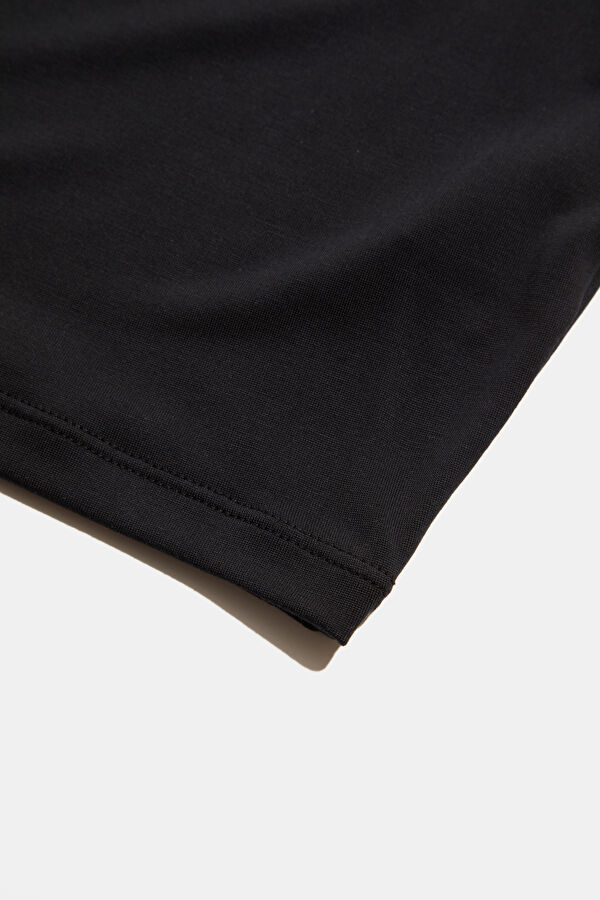 Black Crew Neck Women's T-Shirt 4