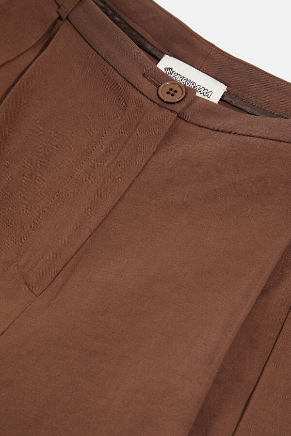 Coffee Women's Pants 3