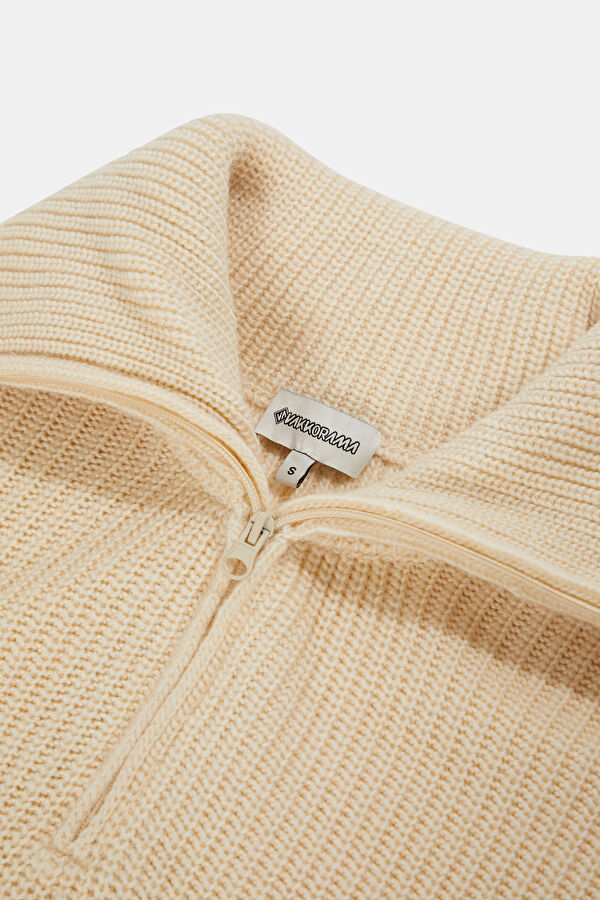 Off-white knitted women's sweater 3