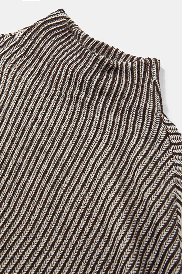 Coffee Brown Knit Women's Sweater 3