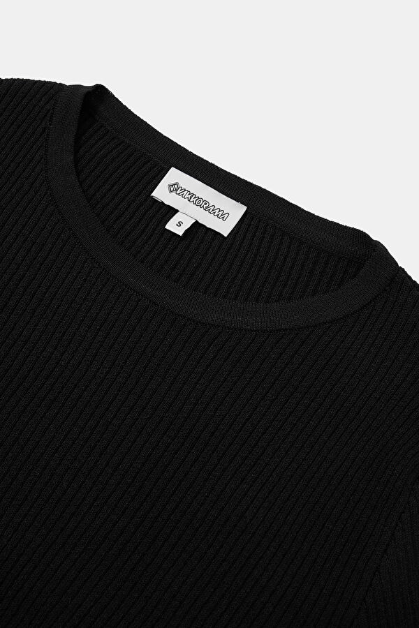 Black Knitted Women's Sweater 3