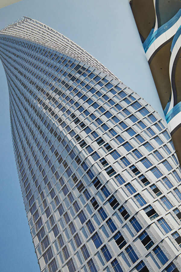 Dubai Wonder 5