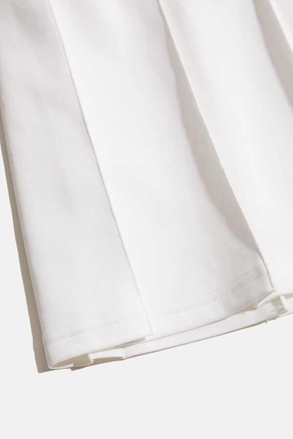 White Women's Skirt 4