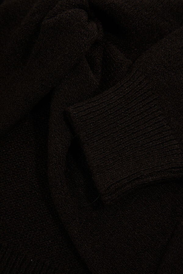 Black Knitted Women's Sweater 4