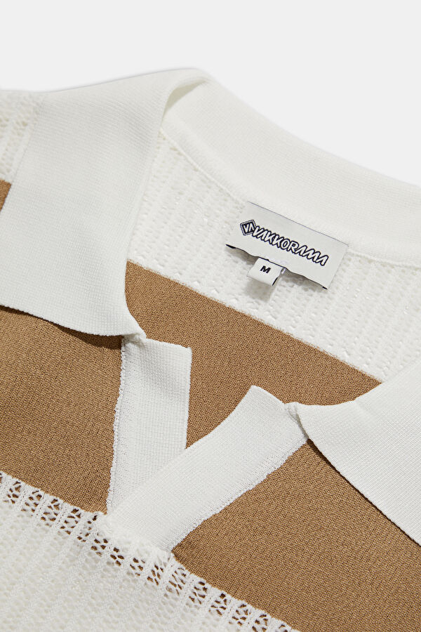 Off-white polo shirt with striped pattern for men. 3