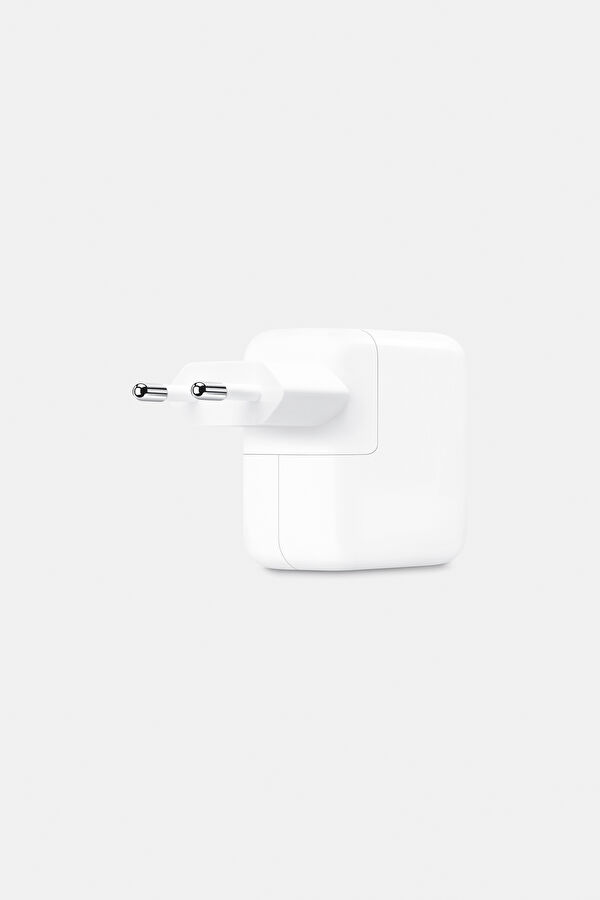 35 W Çift USB-C Bağlantı Noktalı Güç Adaptörü MW2K3TU/A 3