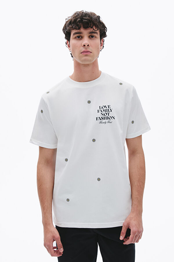 Relax Pattern White Crew Neck Patterned T-Shirt