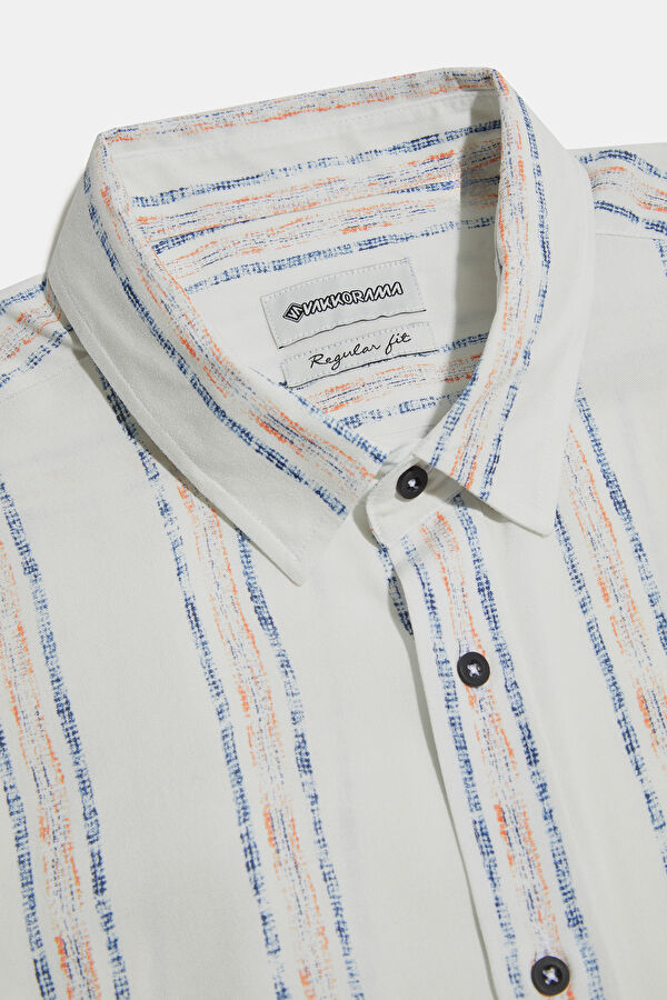 Men's Regular Shirt with Off-White Striped Pattern 3