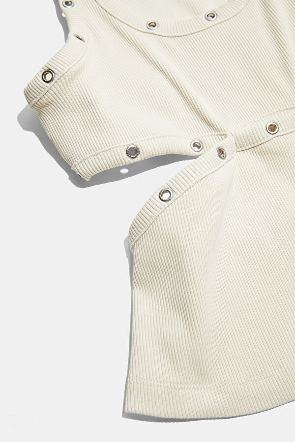 Cream Sleeveless Women's Blouse 4