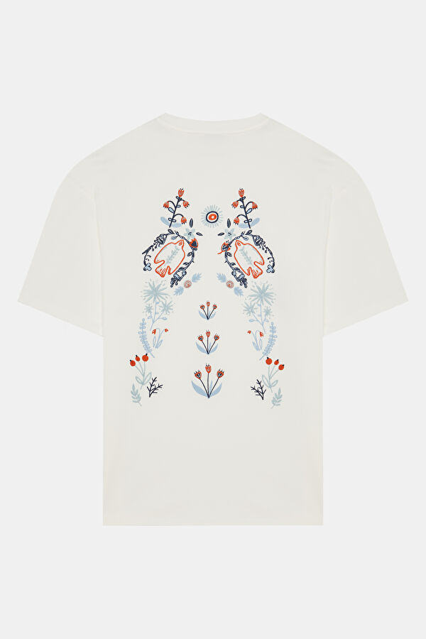 Ekru Bisiklet Yaka Nakışlı T-Shirt 2