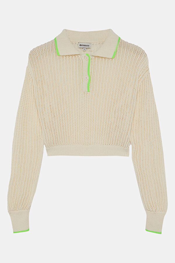 Off-white knitted women's sweater 3