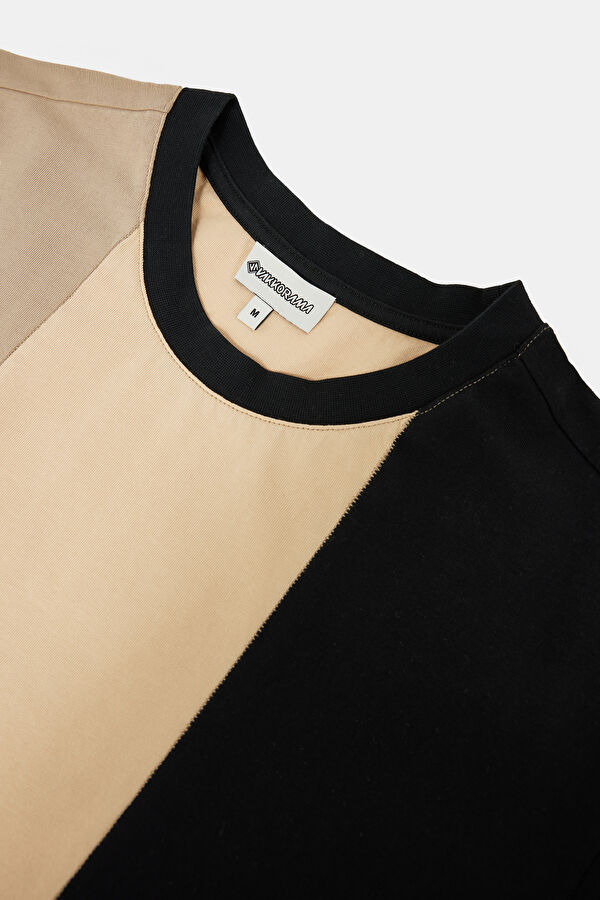 Colorful Crew Neck Men's T-Shirt with Trim Details 3