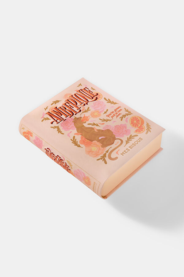 Amberique Perfume 4
