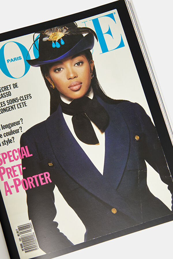 Naomi: In Fashion 6