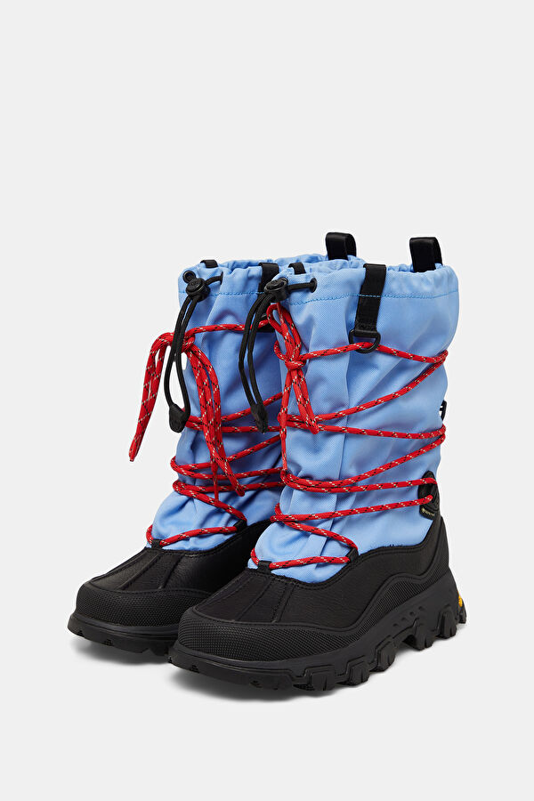 W MetroPeak Blue Boots 2